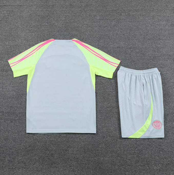Conjunto de Treino PSG Camisa Cinza + Bermuda Cinza 2023/24