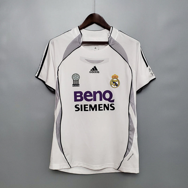 Camisa Retrô do Real Madrid 2006/07 Home