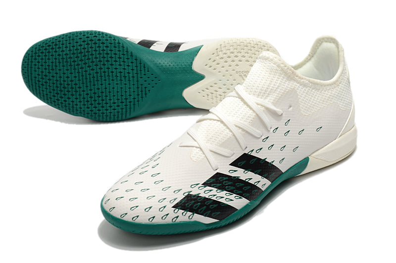 Chuteira Adidas Predator Freak