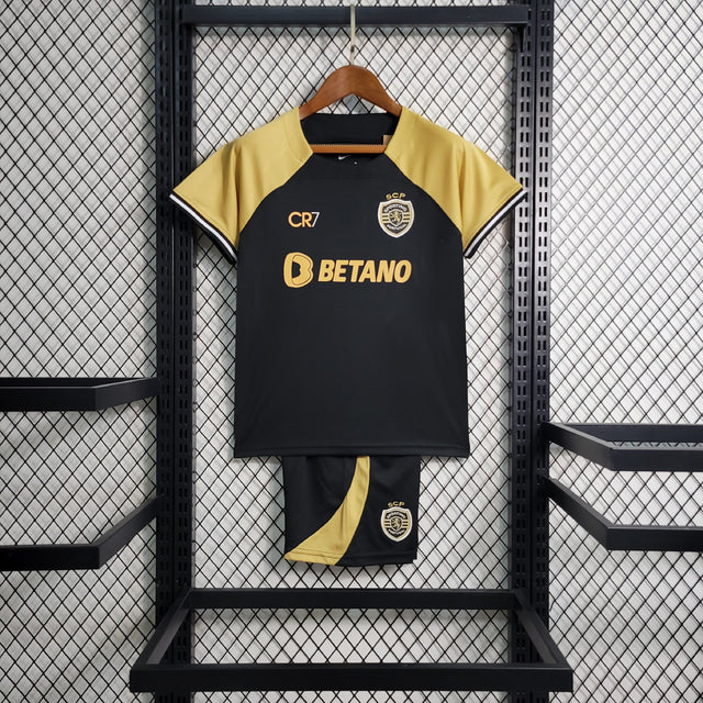 Kit Infantil Sporting CR7 23/24