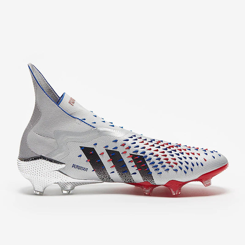 Chuteira Adidas Predator Freak + FG