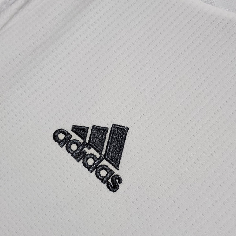 Camisa Retrô do Real Madrid 2015/16 Home