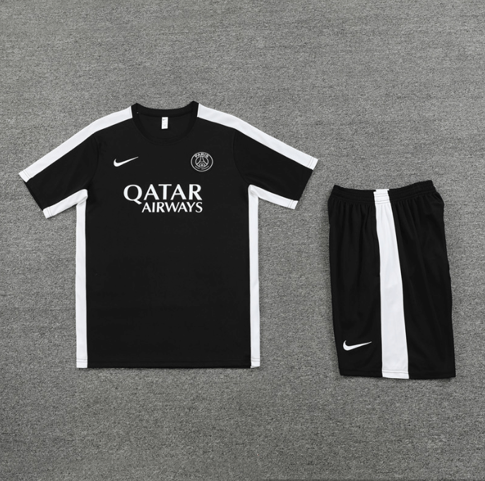 Conjunto de Treino PSG Camisa Preta + Bermuda Preta 2023/24