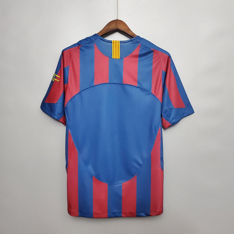 Camisa Retrô do Barcelona 2006/07 Home