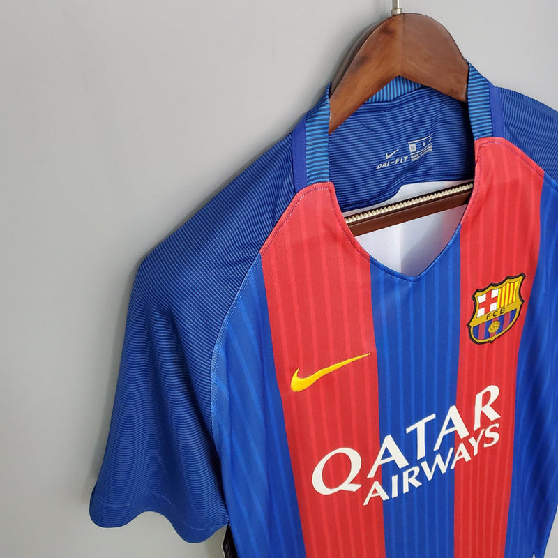 Camisa Retrô do Barcelona 2016/17 Home