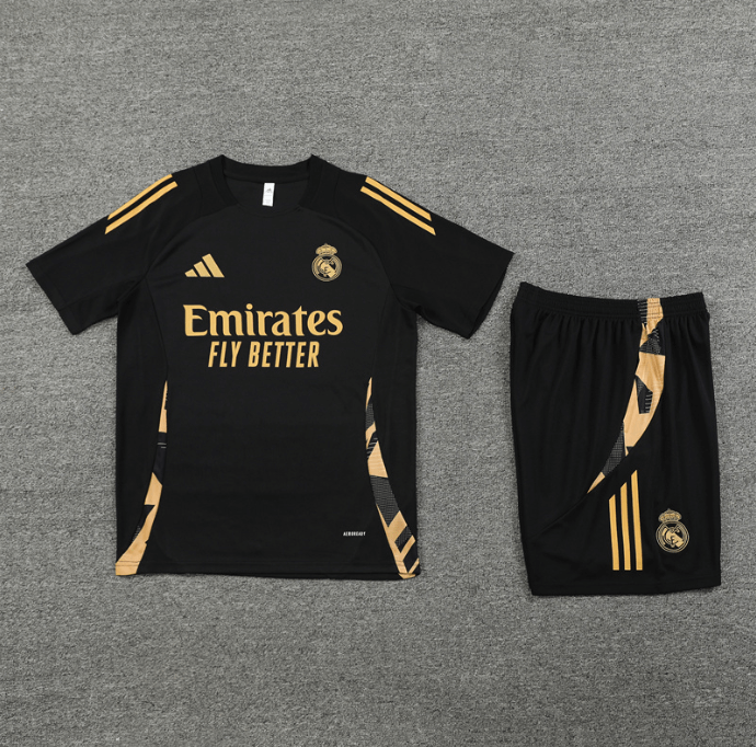 Conjunto Real Madrid Treino Bermuda e Camisa Preta 2024/25