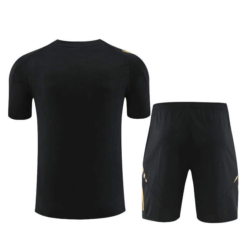 Conjunto Real Madrid Treino Bermuda e Camisa Preta 2024/25