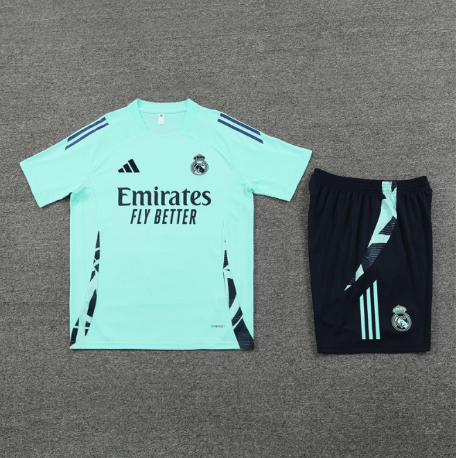 Conjunto Real Madrid Treino Bermuda e Camisa Verde 2024/25