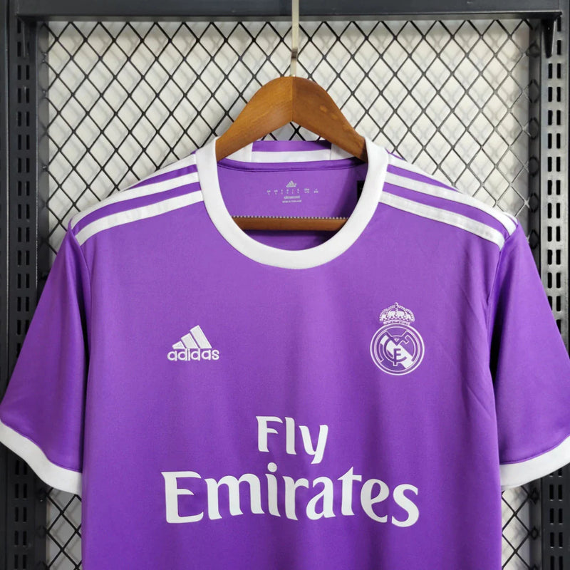 Camisa Retrô do Real Madrid 2017/18 Away