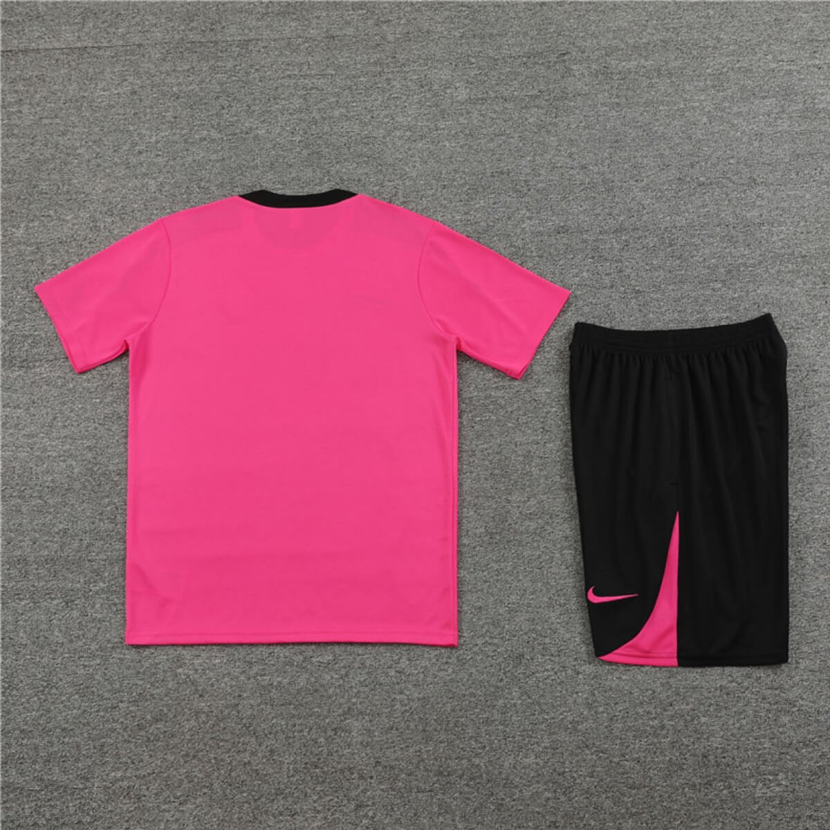 Conjunto Chelsea Treino Camisa e Short Rosa 2024/25