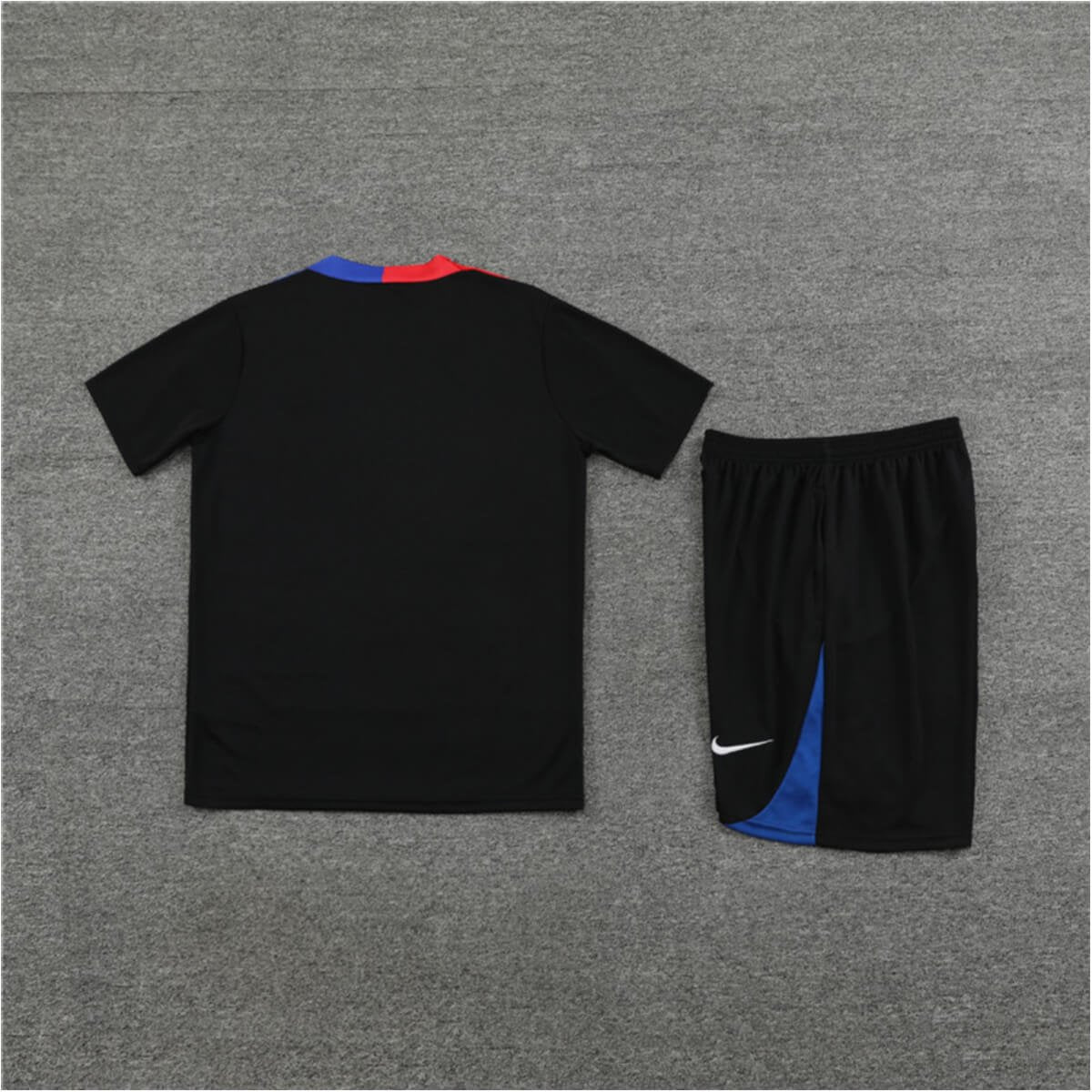 Conjunto Barcelona Treino Camisa e Short Preto 2024/25