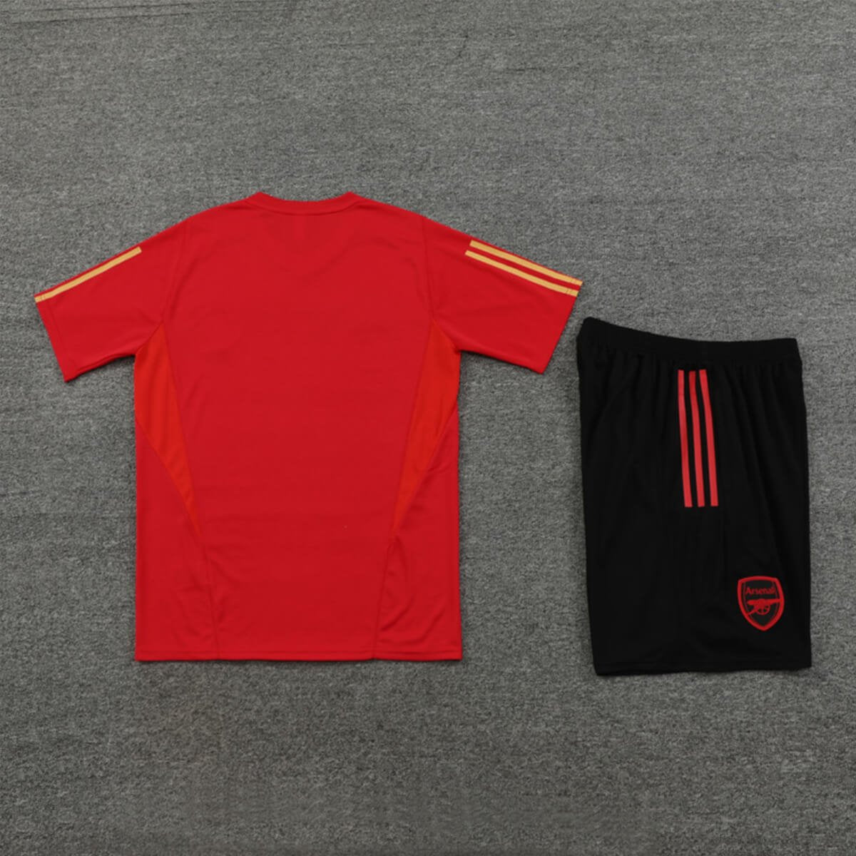 Kit Short e Camisa Arsenal Treino Vermelho 2023/24