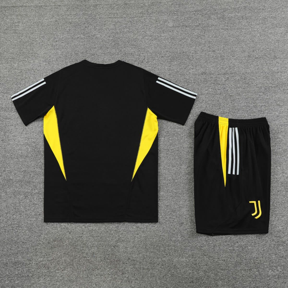 Kit Short e Camisa Preto Juventus Treino 2023/24