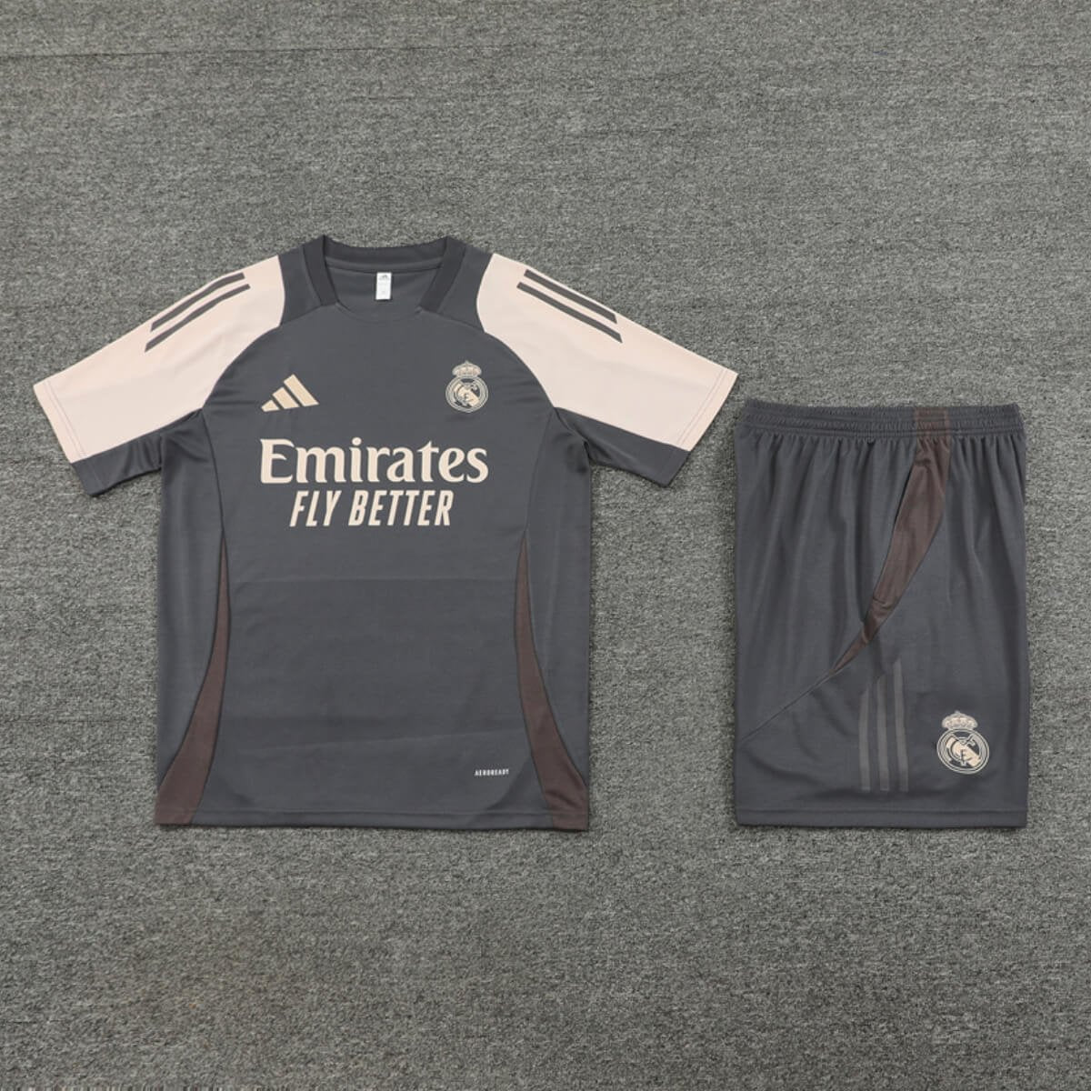 Conjunto Real Madrid Treino Camisa e Short Grafite 2024/25