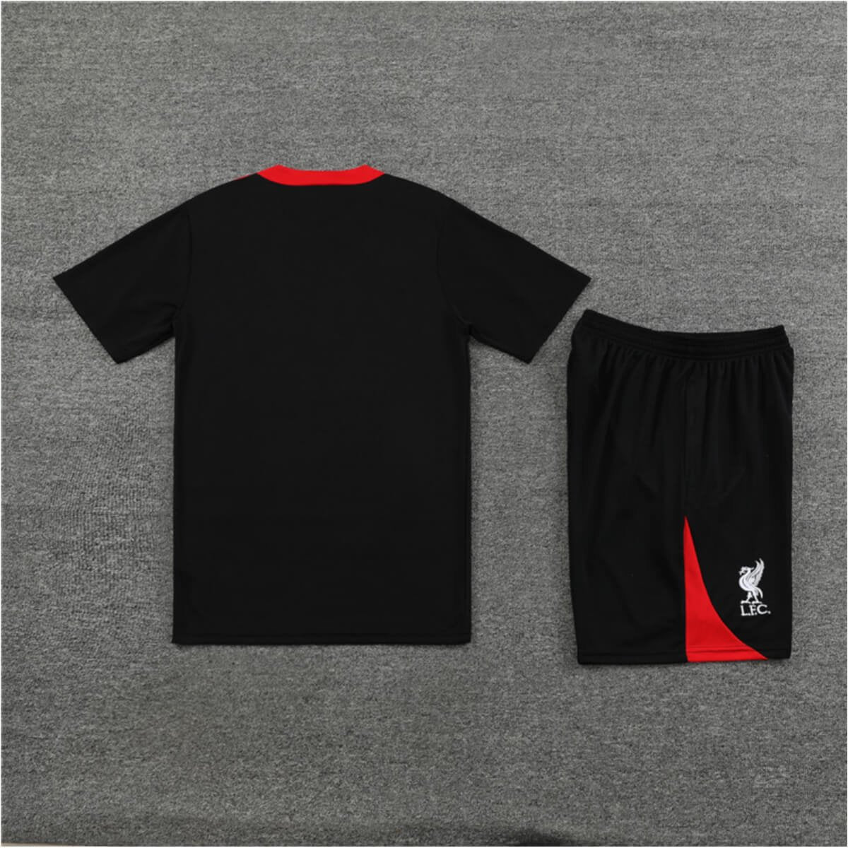 Conjunto Liverpool Treino Camisa e Short Preto 2024/25