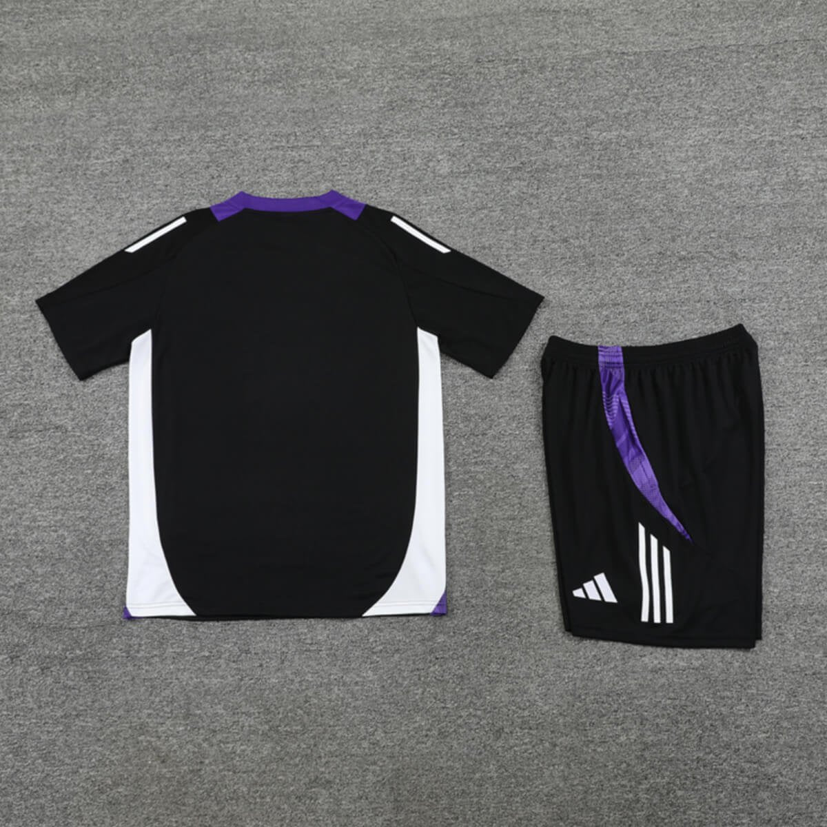 Kit Short e Camisa do Real Madrid Treino Preto 2024/25