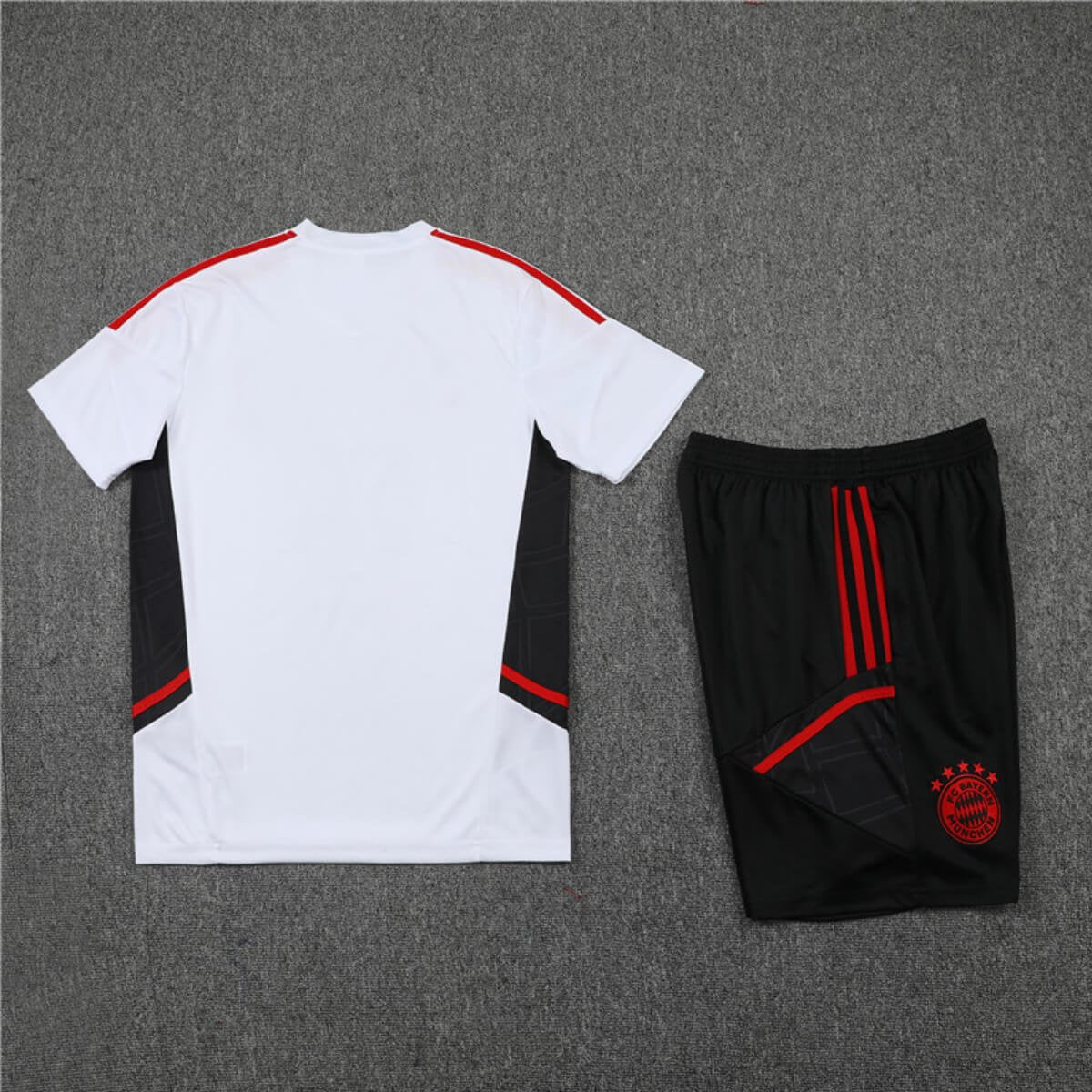 Conjunto Bayern de Munique Treino Camisa e Short Branca 2022/23