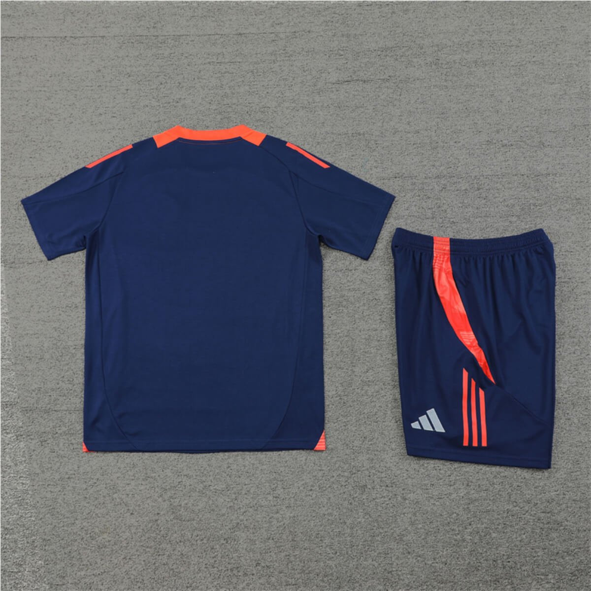Conjunto Manchester United Treino Camisa e Short Azul 2024/25