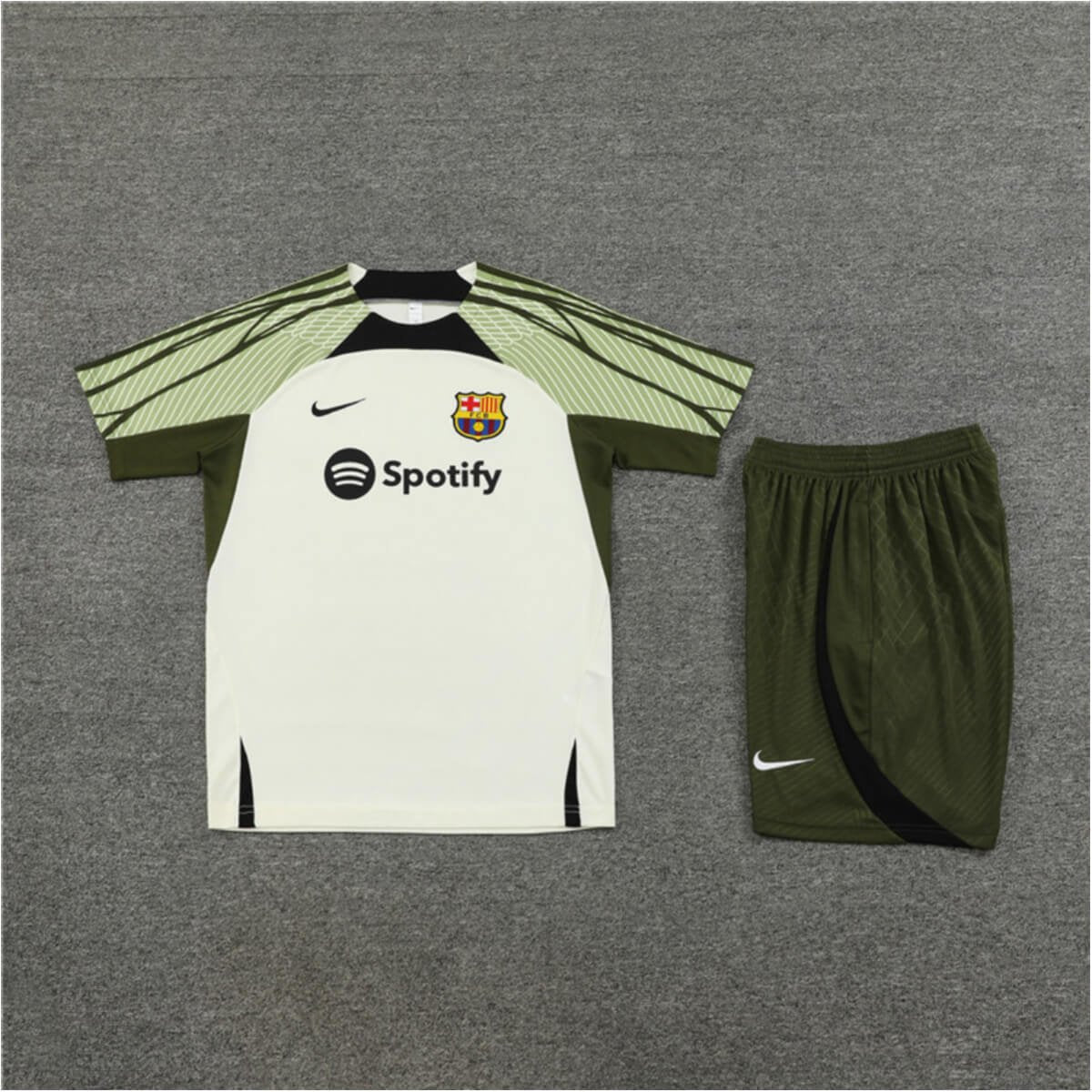 Conjunto Barcelona Treino Camisa e Short Branco/Musgo 2023/24