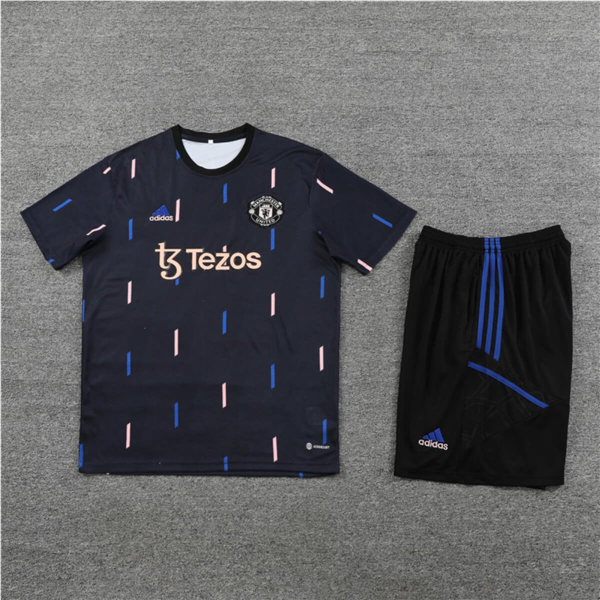 Conjunto Manchester United Treino Camisa e Short Azul 2022/23