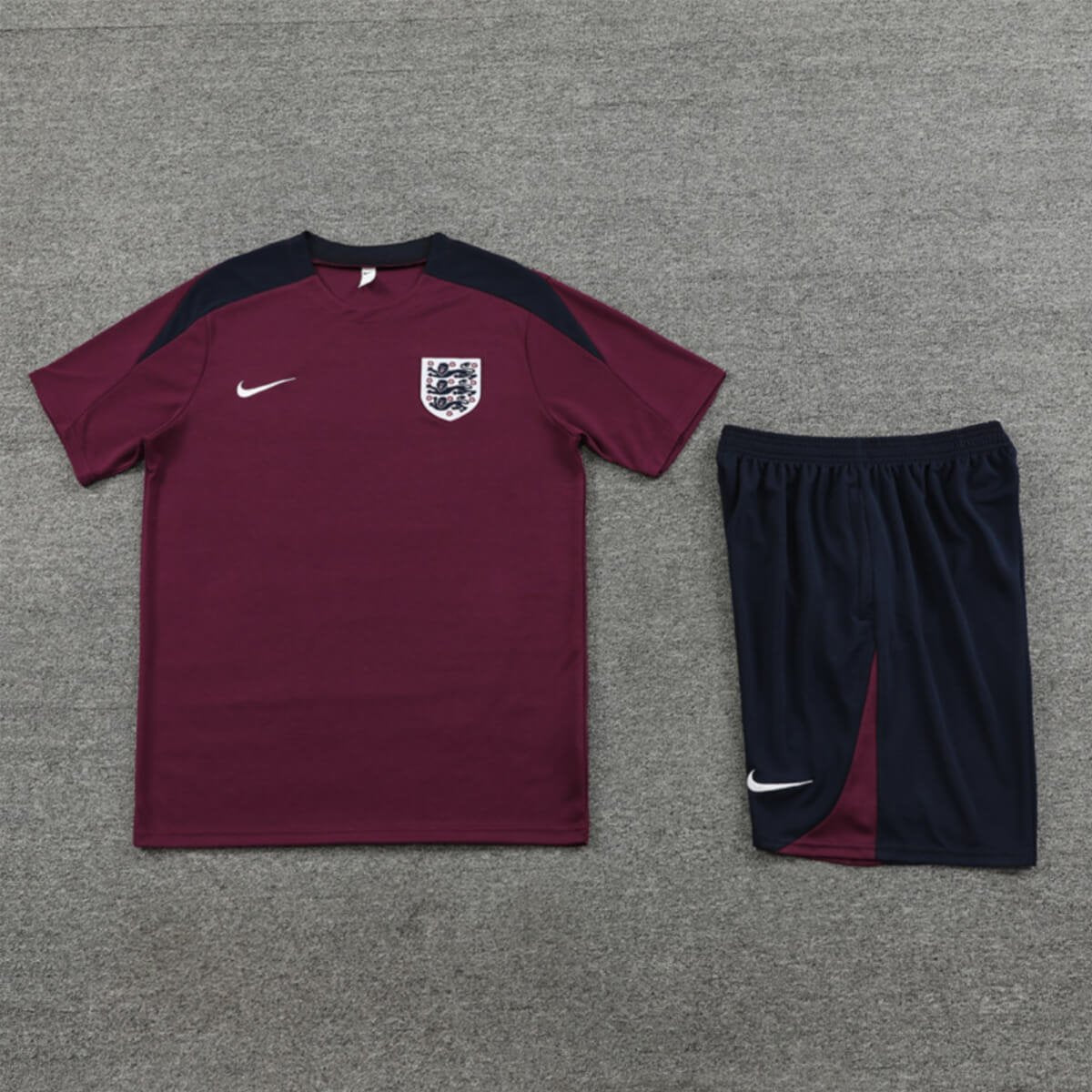 Kit Short e Camisa Inglaterra Treino Vinho 2024/25