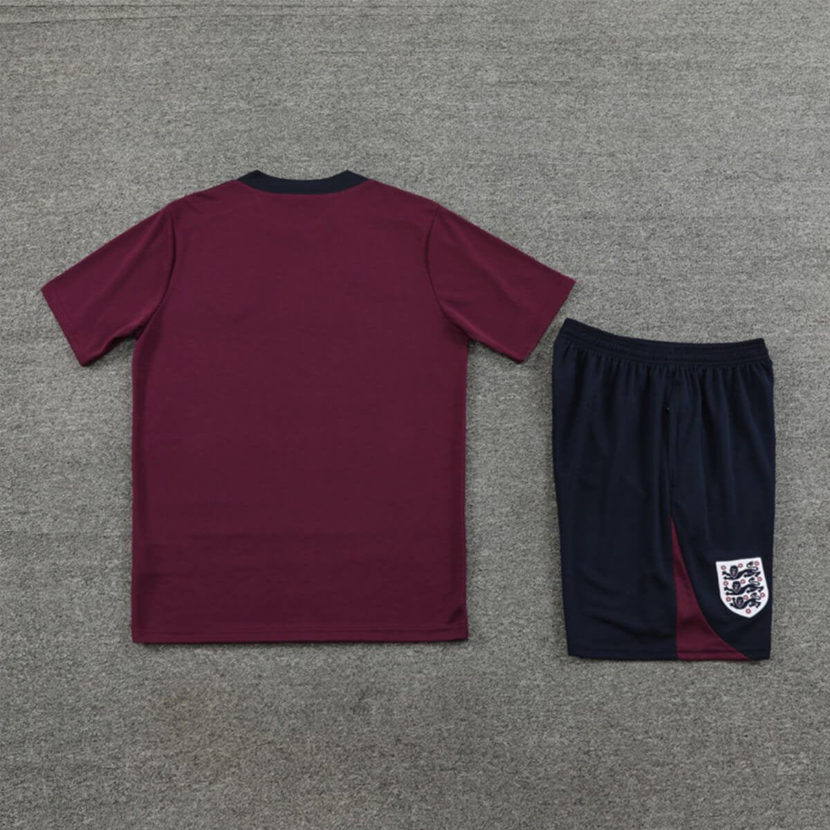 Kit Short e Camisa Inglaterra Treino Vinho 2024/25