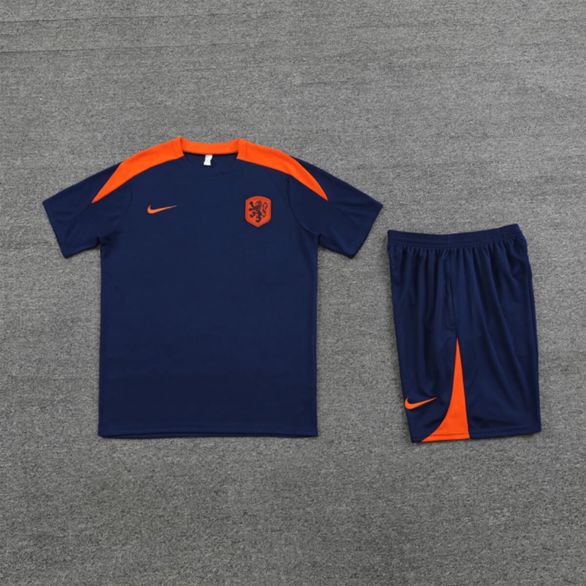 Kit Short e Camisa Holanda Treino Azul Escuro 2024/25