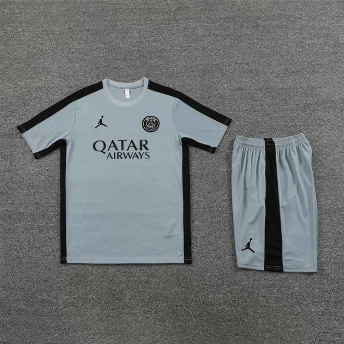 Conjunto PSG Treino Camisa e Short Cinza 2023/24