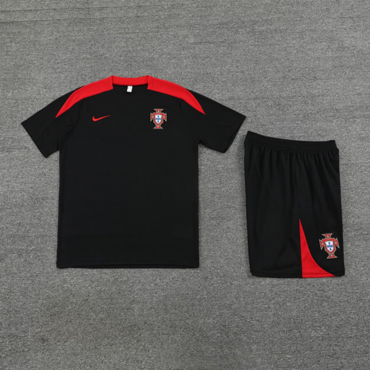Kit Short e Camisa Portugal Treino Preto 2024/25
