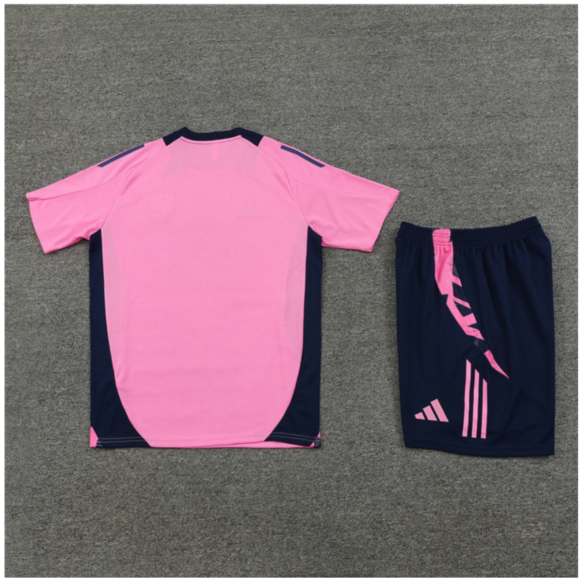 Conjunto Arsenal Treino Camisa e Short Rosa/Azul 2024/25