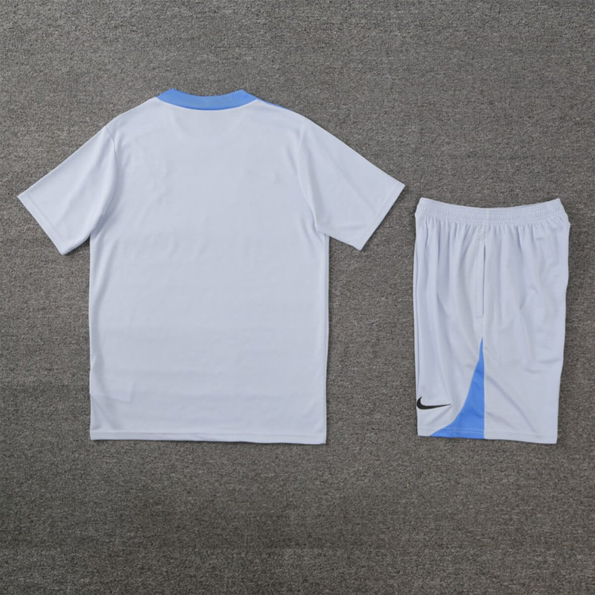 Kit Short e Camisa Tottenham Treino Cinza 2024/25