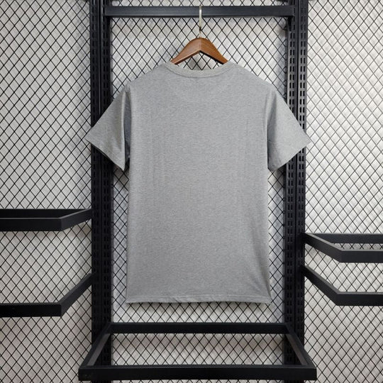 {{ product_title }} – Camisa de Futebol Oficial