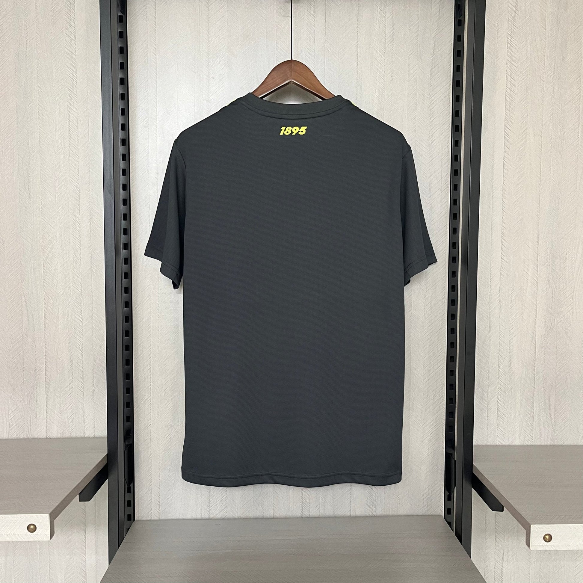 {{ product_title }} – Camisa de Futebol Oficial