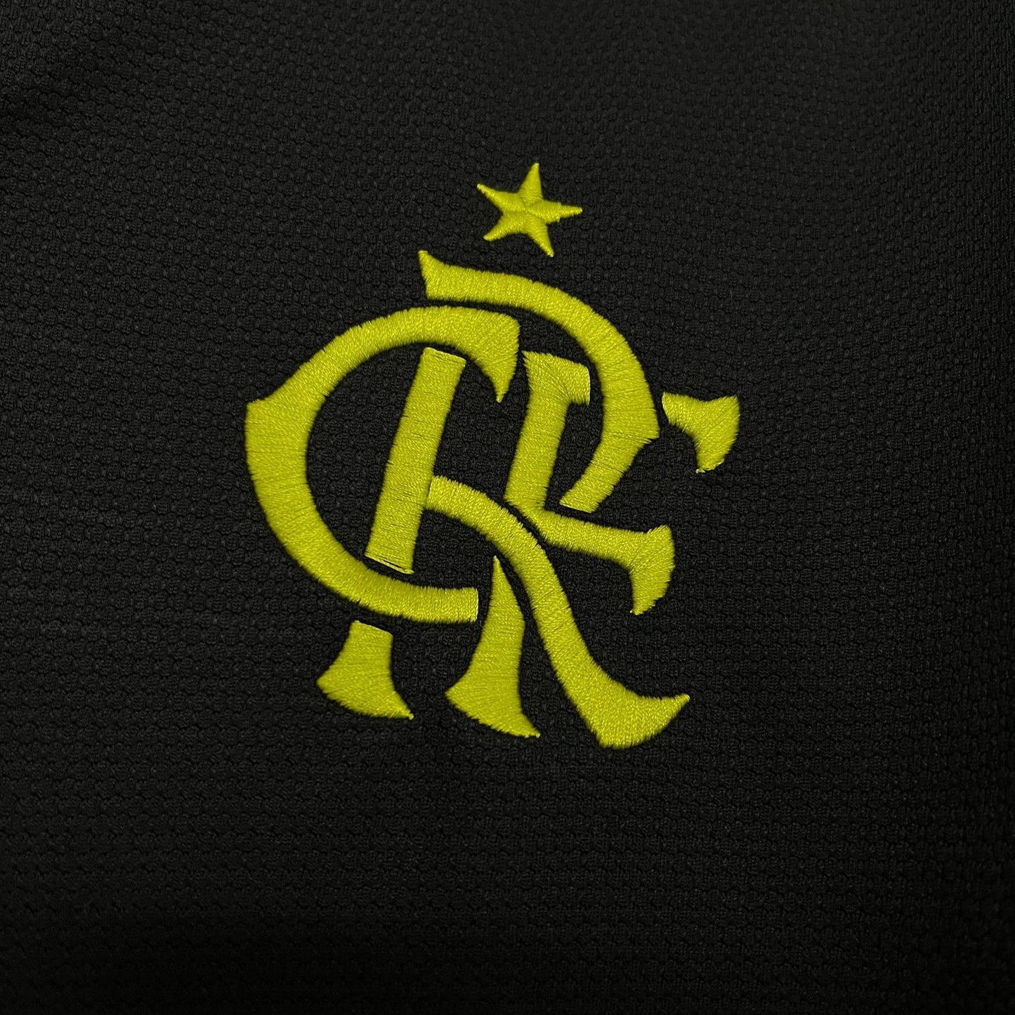 {{ product_title }} – Camisa de Futebol Oficial