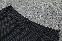 Kit Camisa + Short Preto Treino Liverpool 21/22