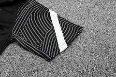 Kit Camisa + Short Preto Treino Liverpool 21/22